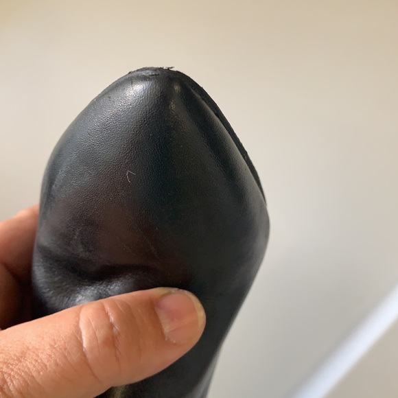 ENZO ANGIOLINI size 5M black leather high heel ankle bootie - light wear - Picture 8 of 8